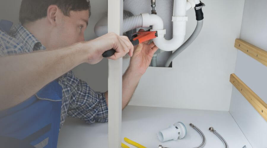 Local expert plumbing services in Monroe, IN